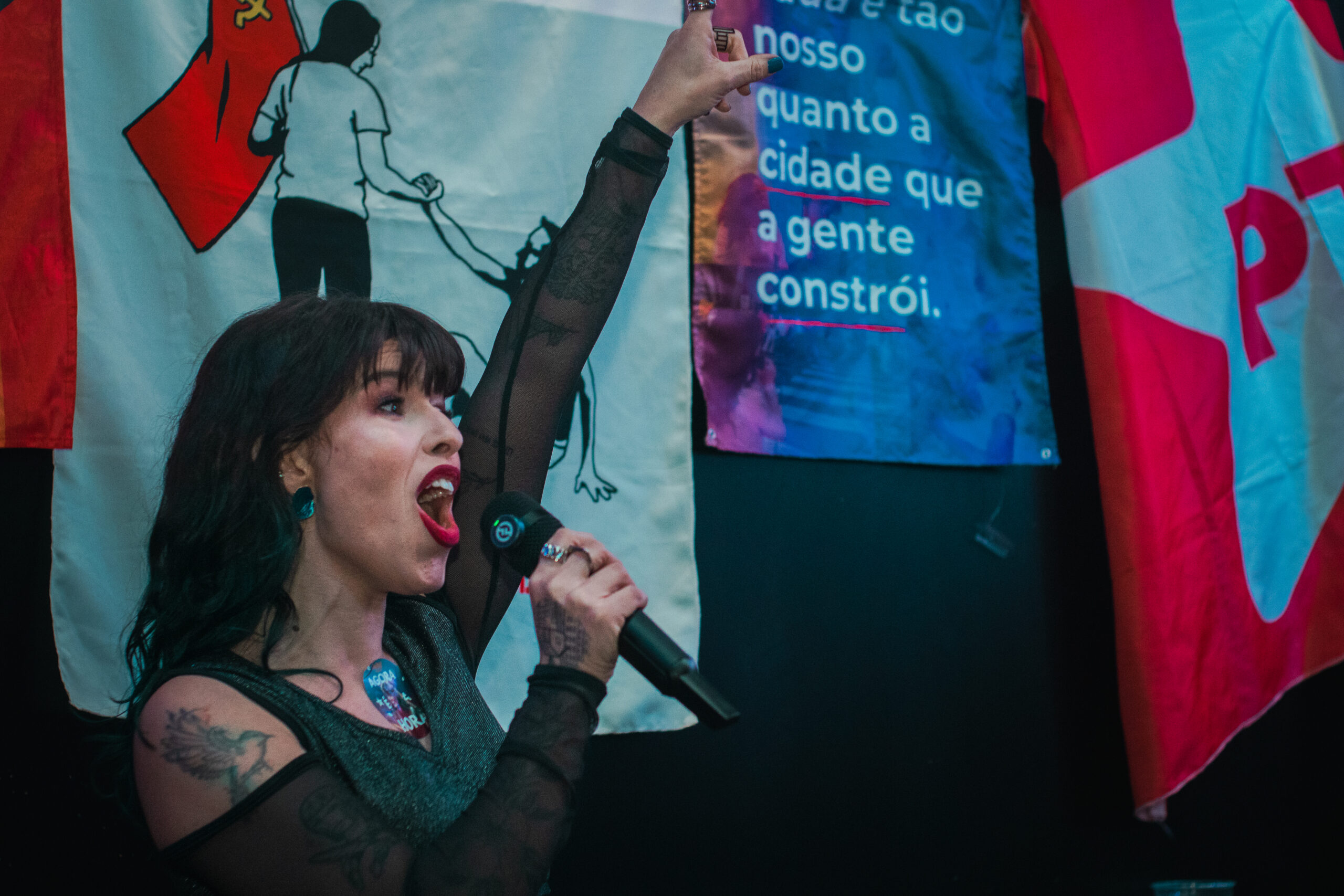 Agora é a hora: um manifesto político